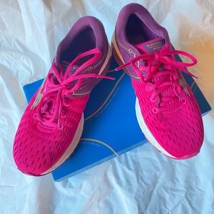 Brooks Ravenna9 Running Pink/Purple 8 Excellent